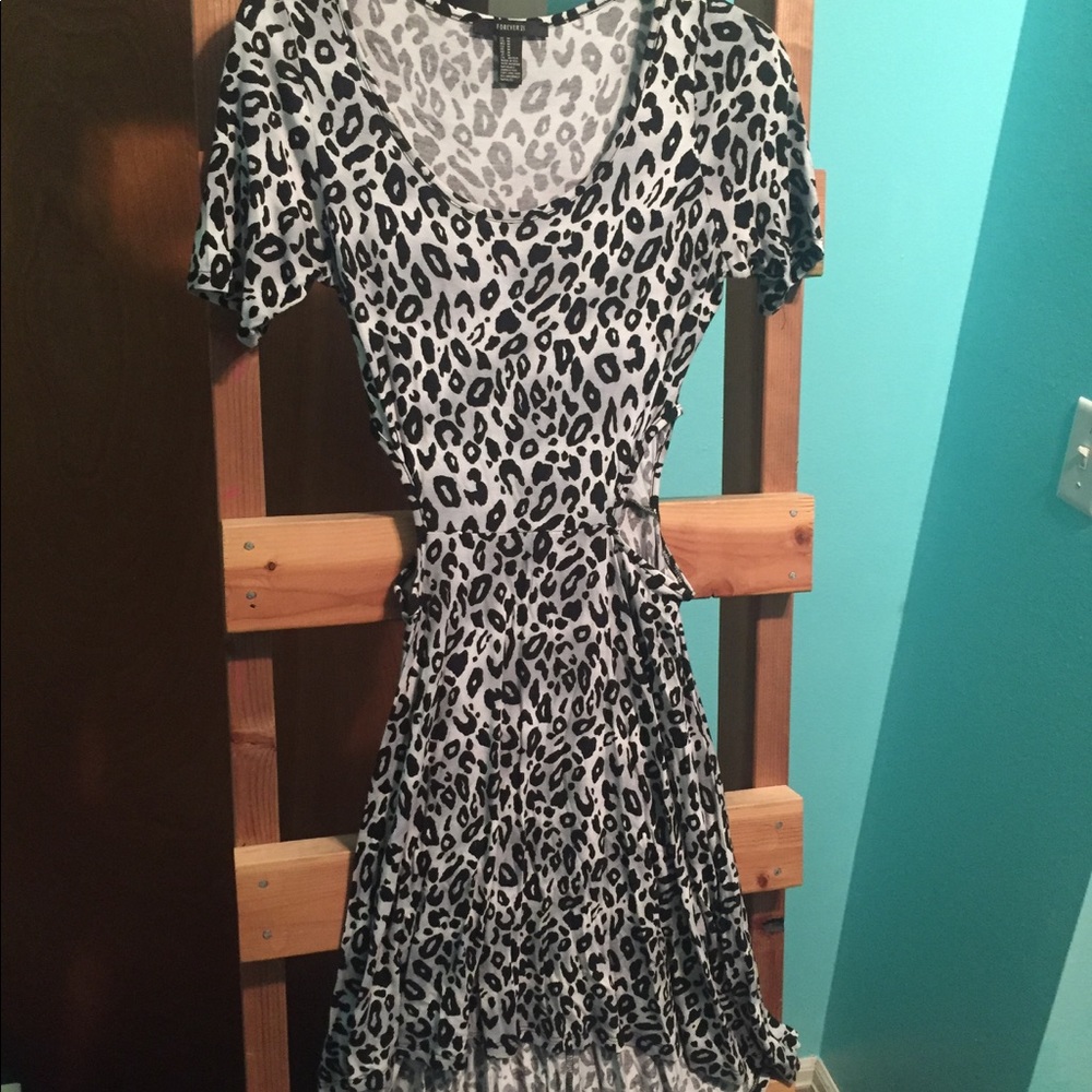 LAST DAY  ALL OFFERS CONSIDERED Leopard cut out